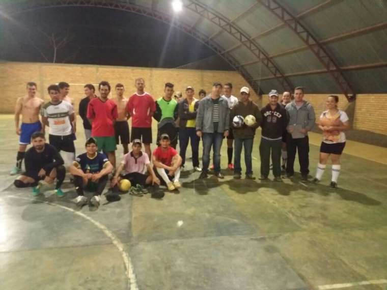 Secretaria de Esportes de Nova Laranjeiras realiza reunião e garante apoio a atletas no Ginásio de esportes do Rio Guarani